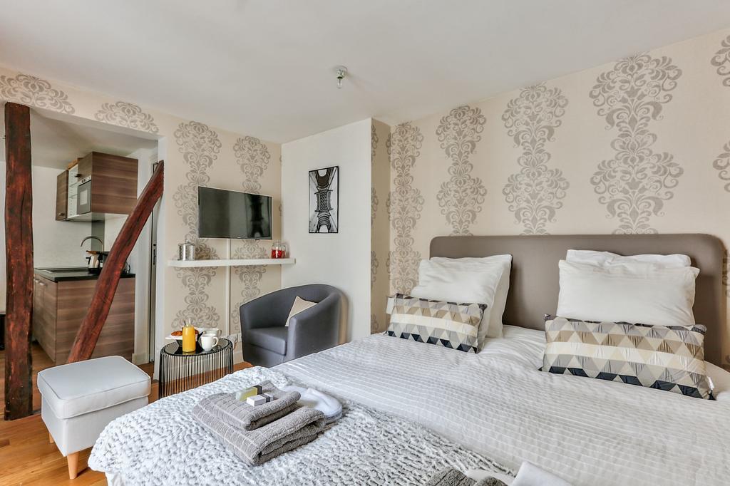 Love Nest In Saint Germain Paris Extérieur photo