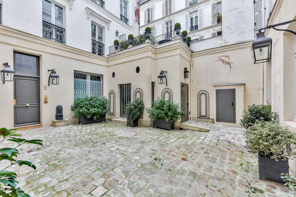 Love Nest In Saint Germain Paris Extérieur photo
